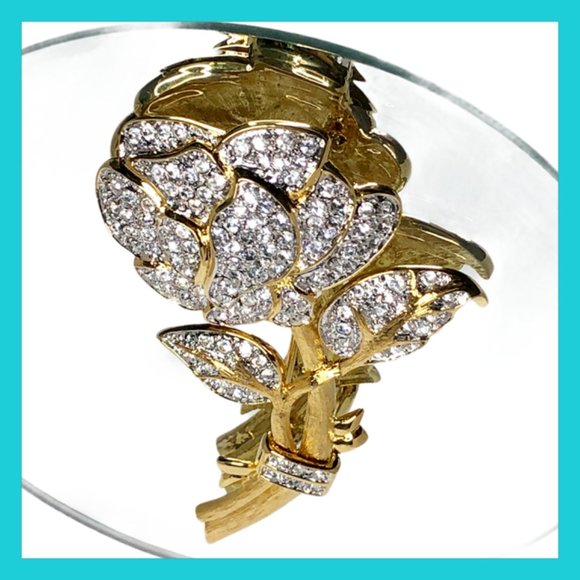 Vintage Oversized Gilded Crystal Pavé Rose Brooch by Nolan Miller, 1990s - Picture 2 of 11